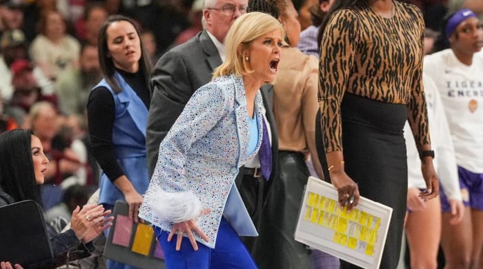 LSU Tigers coach Kim Mulkey